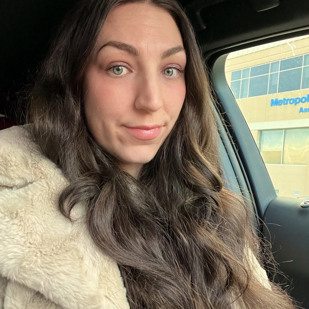 Meet your Posher, Lauren